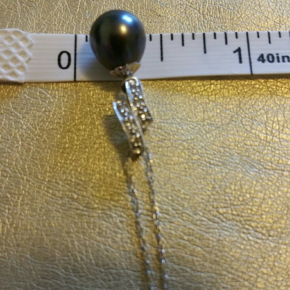 Necklace - Picture 5 of 6